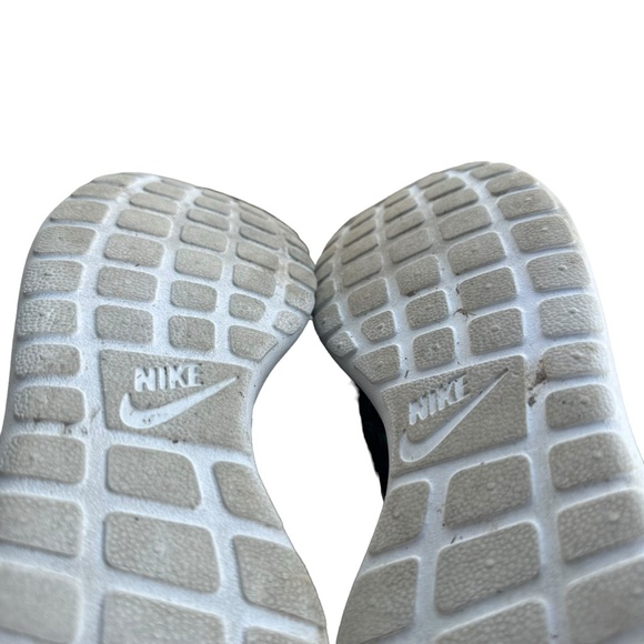 NIKE ROSHE RUN FLORAL PRINT MULTI-COLOR WOMENS 6 - Picture 10 of 11